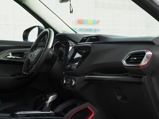 2023 Chevrolet TrailBlazer III Рестайлинг, белый, 2227327 рублей, вид 5