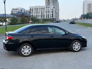 2010 Toyota Corolla X (E140, E150) Рестайлинг, чёрный, 1145000 рублей, вид 4