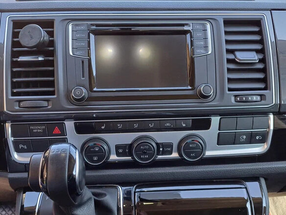 2019 Volkswagen Multivan T6, чёрный, 3999000 рублей - вид 15