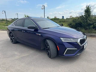 2021 Skoda Octavia IV (A8), фиолетовый, 2750000 рублей, вид 4