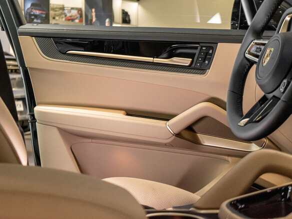 2026 Porsche Cayenne Coupé III Рестайлинг, чёрный, 24705000 рублей - вид 17