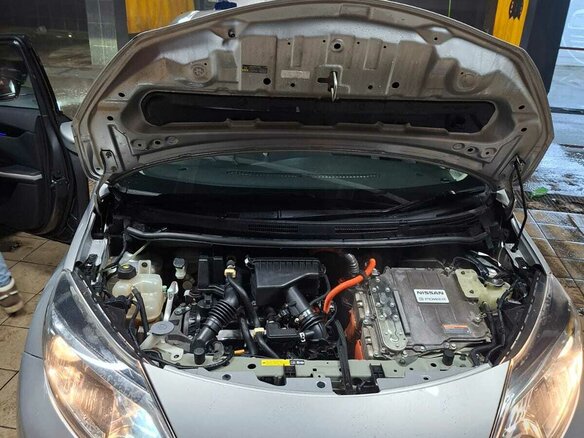 2017 Nissan Note e-Power II Рестайлинг, серый, 950000 рублей - вид 16