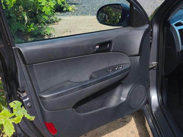 2010 Hyundai i30 I, серый, 740000 рублей - вид 22