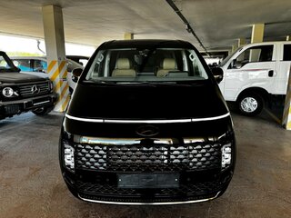 2025 Hyundai Staria I, чёрный, 8098000 рублей, вид 3