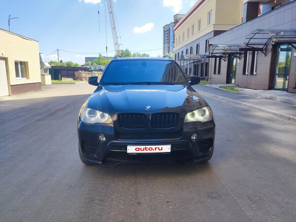 2011 BMW X5 40d II (E70) Рестайлинг, чёрный - вид 2