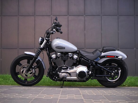 2025 Harley-Davidson Street Bob, серый, 1699000 рублей - вид 26