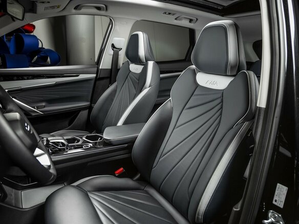 2026 Geely Atlas II, чёрный - вид 9