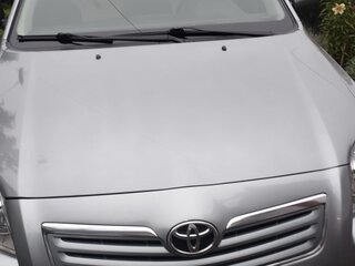 2008 Toyota Avensis II Рестайлинг, серебристый, 880000 рублей, вид 1