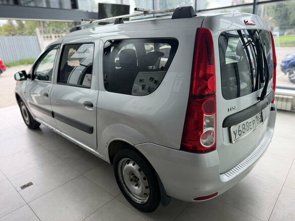 2014 Lada (ВАЗ) Largus I, серебристый, 505000 рублей - вид 2