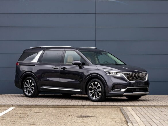 2020 Kia Carnival IV, чёрный, 2595000 рублей - вид 2
