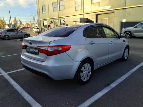 2012 Kia Rio 5-speed III, серебристый, 770000 рублей, вид 5