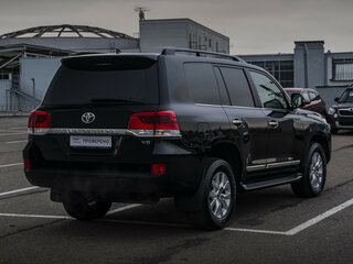 2019 Toyota Land Cruiser 200 Series Рестайлинг 2, чёрный, 8487000 рублей, вид 5
