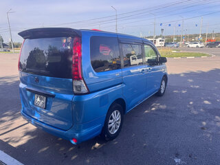 2010 Nissan Serena III (C25), голубой, 925000 рублей, вид 5