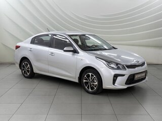 2017 Kia Rio IV, серебристый, 1448000 рублей, вид 1