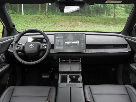 2026 Toyota bZ3X 58.3 kWh, белый, 2950900 рублей, вид 4