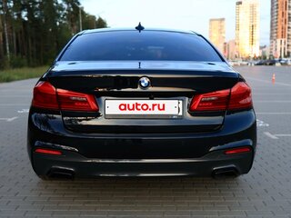 2017 BMW 5 серии 530i VII (G30/G31/G38), синий, 2490000 рублей, вид 5