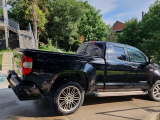 2014 Toyota Tundra Double Cab II Рестайлинг, чёрный, 4400000 рублей, вид 4