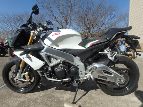 2015 Aprilia Tuono V4, белый, 1000000 рублей - вид 5