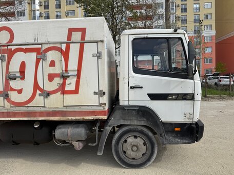 1993 Mercedes-Benz 814, белый, 550000 рублей, вид 2