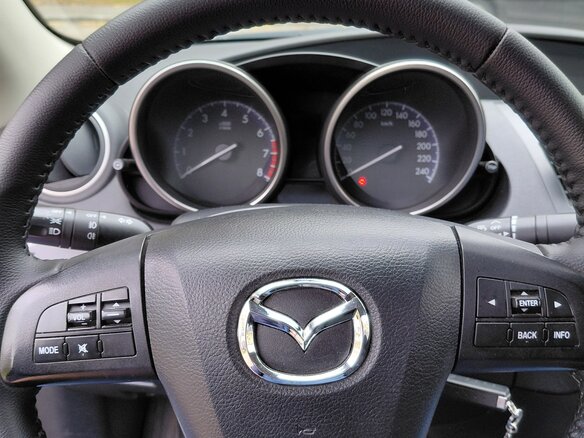 2011 Mazda 3 II (BL), чёрный, 800000 рублей - вид 5