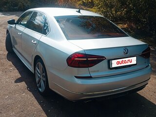 2016 Volkswagen Passat (North America and China) I Рестайлинг, белый, 1400000 рублей, вид 3