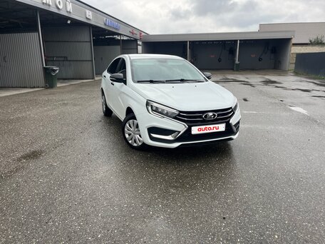 2025 Lada (ВАЗ) Vesta I Рестайлинг (NG), белый, 1130000 рублей, вид 3