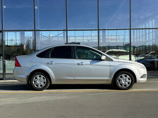 2011 Ford Focus II Рестайлинг, серебристый, 490000 рублей, вид 5