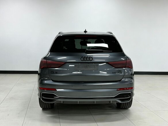 2023 Audi Q3 35 TFSI II (F3), серый, 2829000 рублей - вид 4