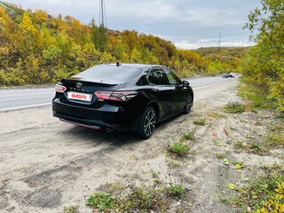 2020 Toyota Camry VIII (XV70), чёрный, 3190000 рублей, вид 3