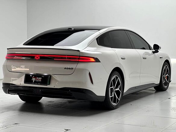 2026 Changan Qiyuan A06 63.18 kWh, белый, 2345000 рублей - вид 3