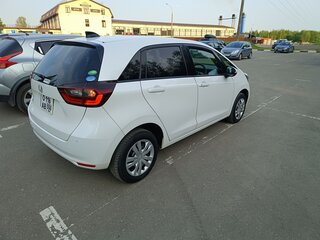 2020 Honda Fit IV, белый, 1320000 рублей, вид 3