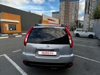 2011 Nissan X-Trail II Рестайлинг, серебристый, 1200000 рублей, вид 4