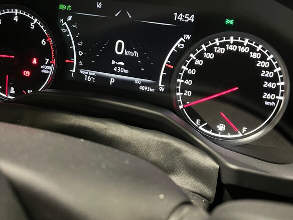 2024 Toyota Land Cruiser 300 Series, чёрный, 13700000 рублей - вид 12