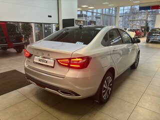 2026 Lada (ВАЗ) Vesta I Рестайлинг (NG), серебристый, 2040000 рублей, вид 4