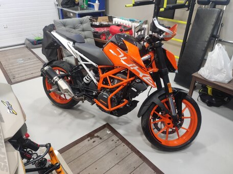2017 KTM 390 Duke, оранжевый, 369000 рублей, вид 2