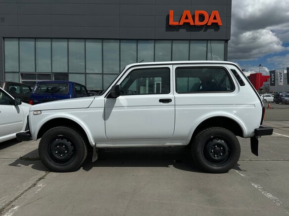 2026 Lada (ВАЗ) Niva Legend I, белый, 1099000 рублей - вид 5