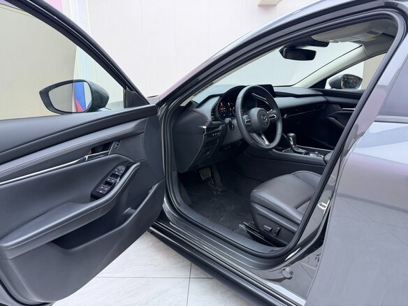 2023 Mazda 3 Axela IV (BP), серый, 2080000 рублей - вид 7