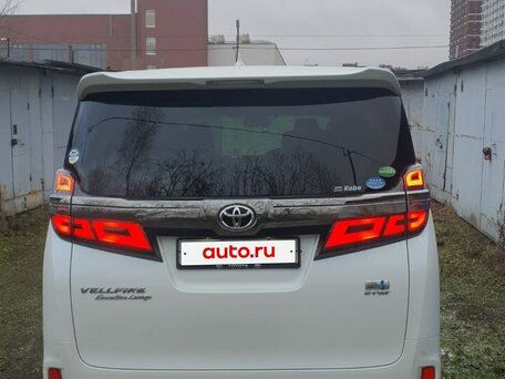 2018 Toyota Vellfire II Рестайлинг, белый, 4600000 рублей, вид 4