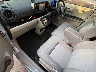 2020 Toyota Passo III Рестайлинг, серый, 920000 рублей, вид 5