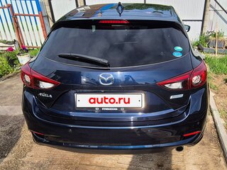 2018 Mazda Axela III Рестайлинг, синий, 1600000 рублей, вид 4