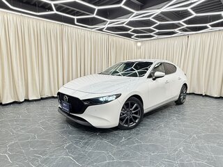 2019 Mazda 3 IV (BP), белый, 1999999 рублей, вид 1