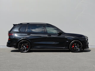 2023 BMW X7 M60i I (G07) Рестайлинг, чёрный, 18300000 рублей, вид 5