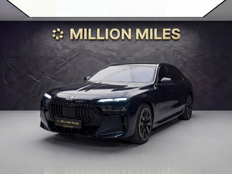 BMW 7 серии VII (G70)