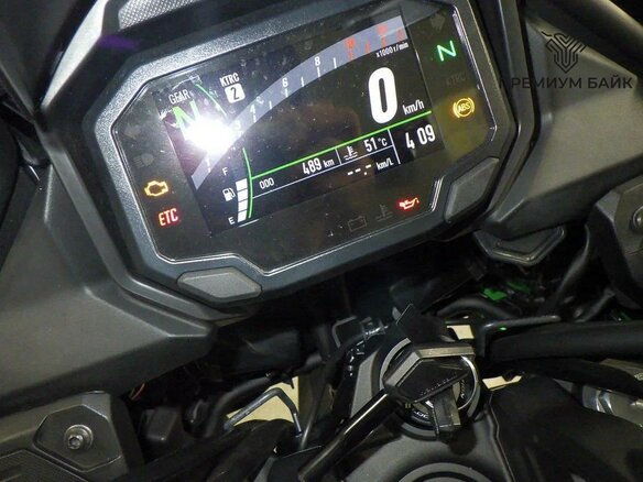 2024 Kawasaki Versys 650, чёрный, 1077000 рублей - вид 8