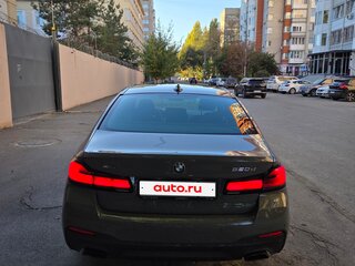 2021 BMW 5 серии 520d xDrive VII (G30/G31/G38) Рестайлинг, серый, 5600000 рублей, вид 3