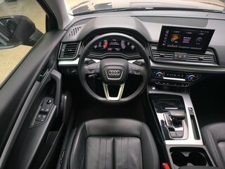 2021 Audi Q5 45 TFSI II (FY) Рестайлинг, серый, 4090000 рублей, вид 2