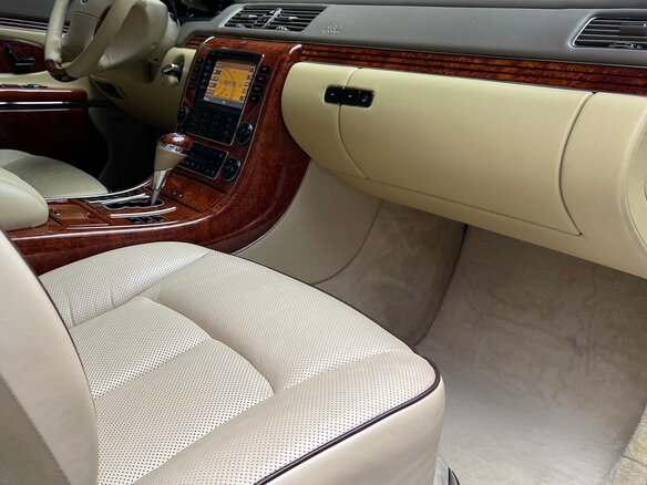 2004 Maybach 62 I, фиолетовый, 14500000 рублей - вид 22