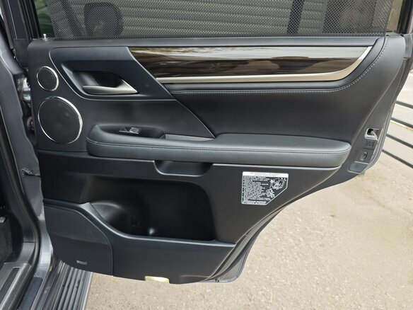 2019 Lexus LX 450d III Рестайлинг 2, серый, 7974000 рублей - вид 20