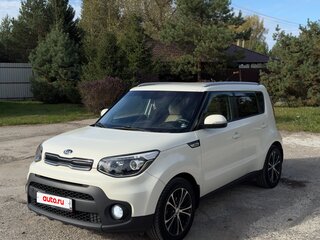 2017 Kia Soul II Рестайлинг, бежевый, 1500000 рублей, вид 3