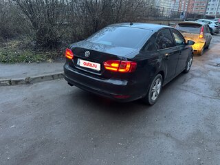 2011 Volkswagen Jetta VI, чёрный, 597000 рублей, вид 4